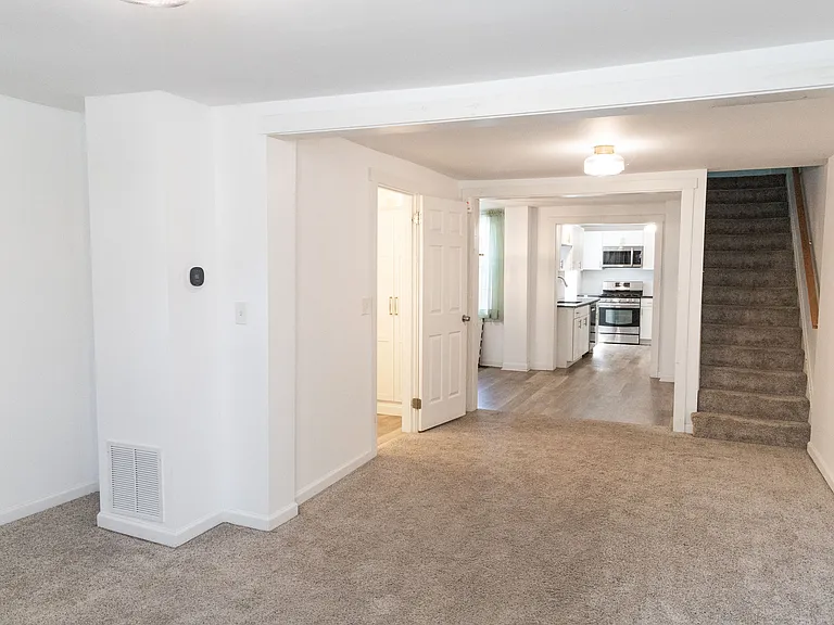 303 E Main St — Photo 11