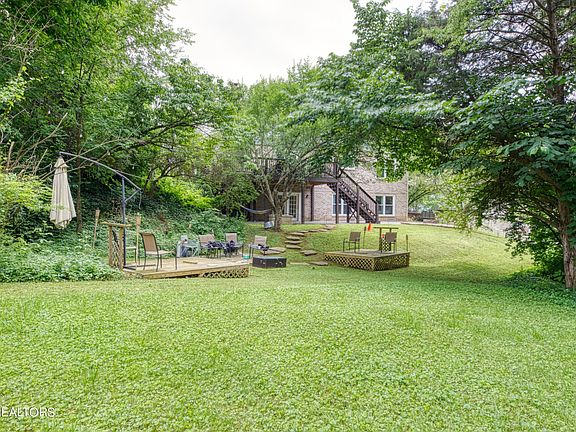 3rd image of 308 Sugarwood Dr