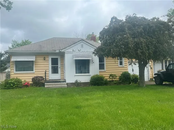 2517 W 8th St, Ashtabula, OH 44004
