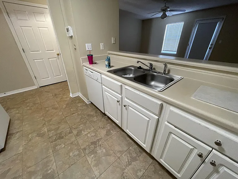 495 Keystone Rd — Photo 2