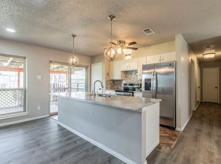 1103 Neptune Dr, Cedar Hill, TX 75104