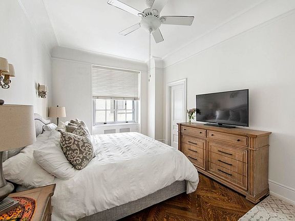 4th image of 2109 Broadway APT 8159