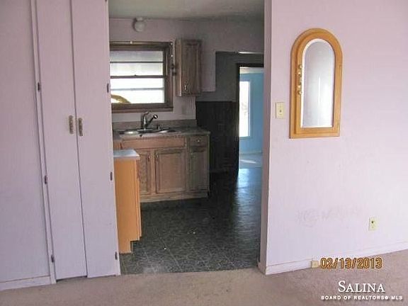 3rd image of 686 Viemont Ave