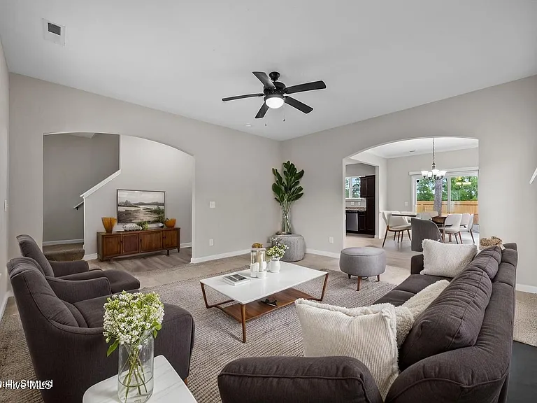 413 Wind Sail Ct — Photo 6