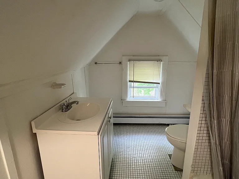 14 Valley Rd #3 — Photo 3