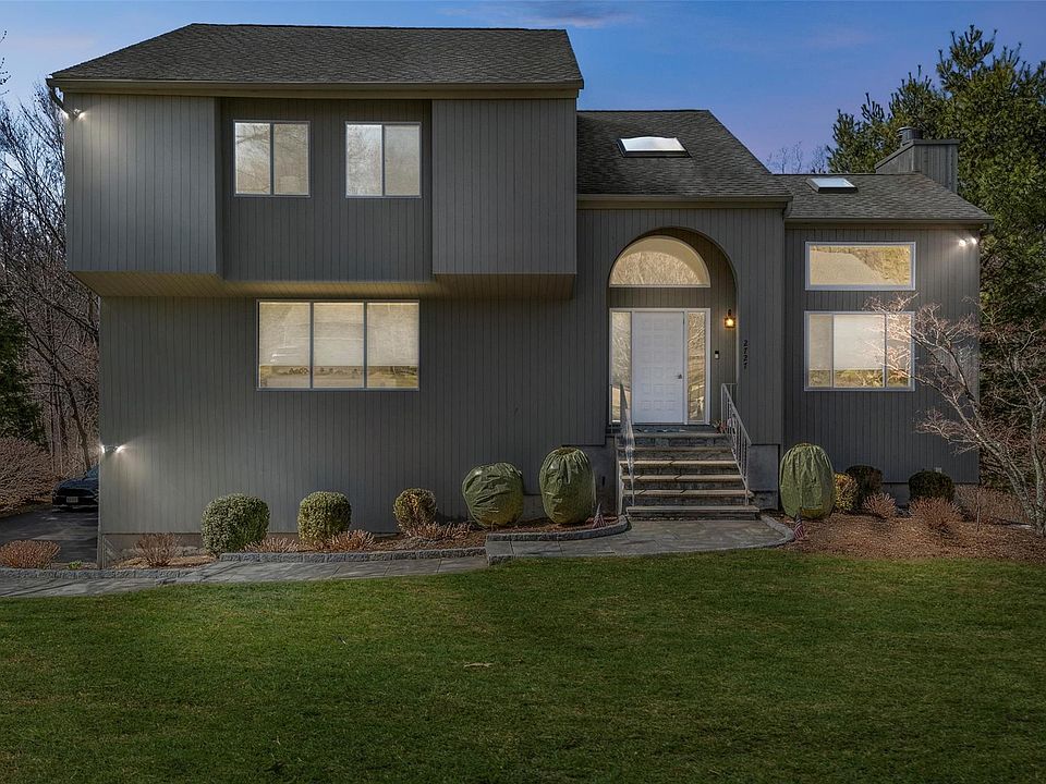 1st image of 2727 Evergreen Street