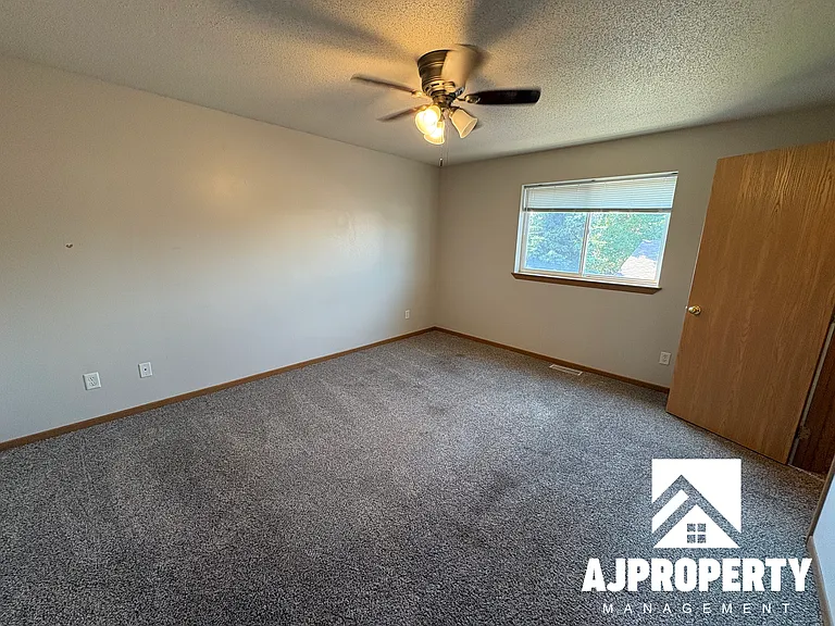 7003 W 56th St #7 — Photo 6