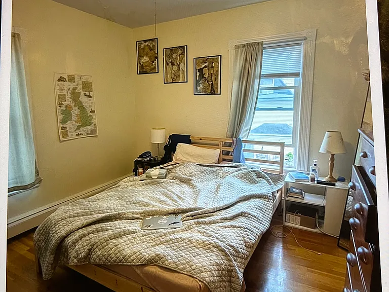 10 Clarendon Ave #2 — Photo 16