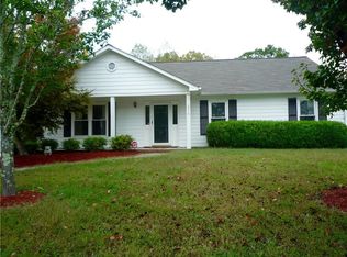 2210 Fairland Rd, Greensboro, NC 27407