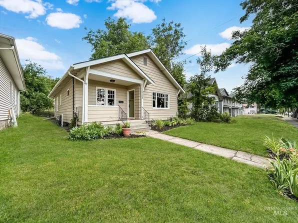 720 W A St, Moscow, ID 83843