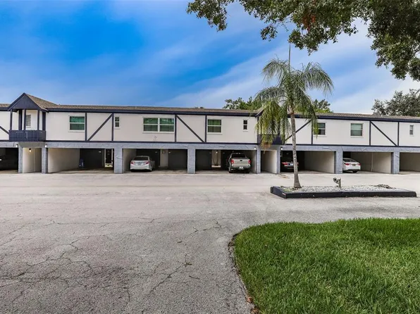 1126 King Arthur Ct APT 415, Dunedin, FL 34698