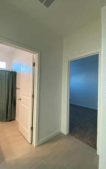 806 Sophie Ct — Photo 5