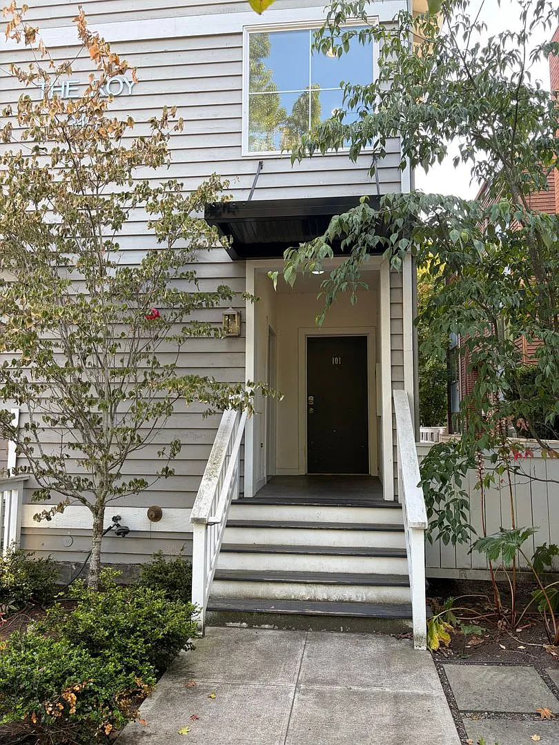 315 W Roy St Apartments — Photo 2