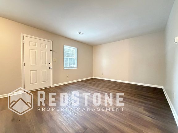 4th image of 221 Quintas Ave #B