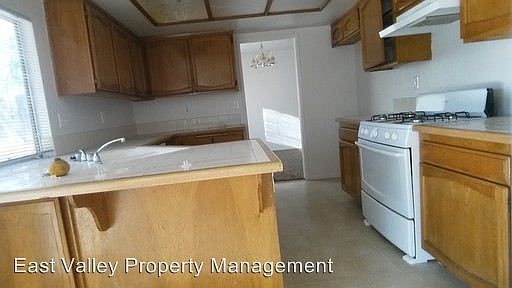 5th image of 6314 N Beechwood Ave