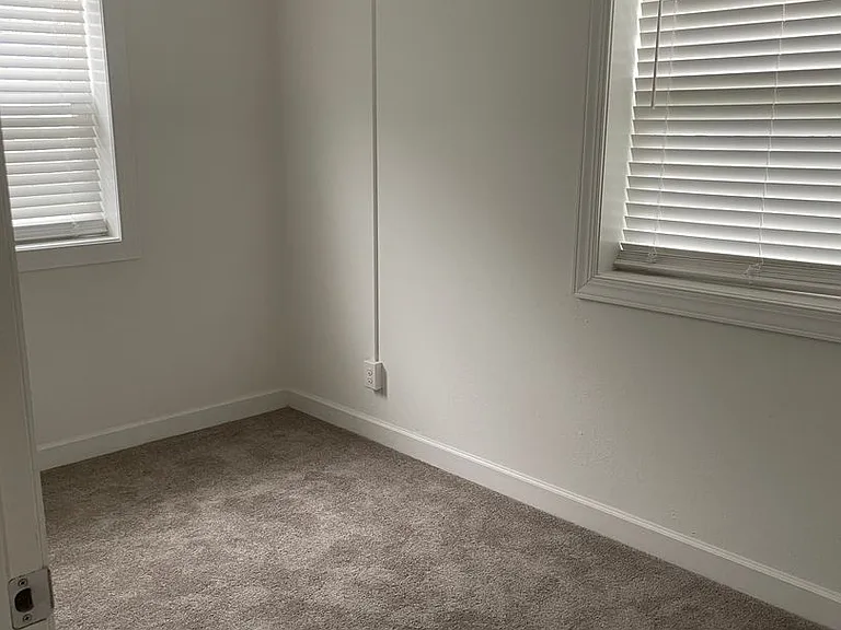 815 W Buford St — Photo 18