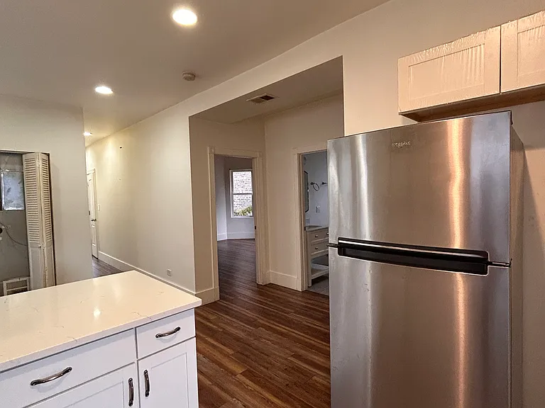 8034 S Eberhart Ave #2 — Photo 17