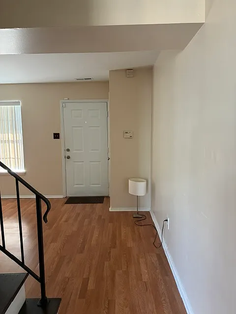 3 bed, 1.5 bath, 1085 sqft, $1,750 — Photo 4