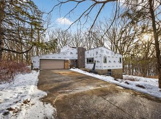 3732 Valleyridge Ct NE, Rochester, MN 55906