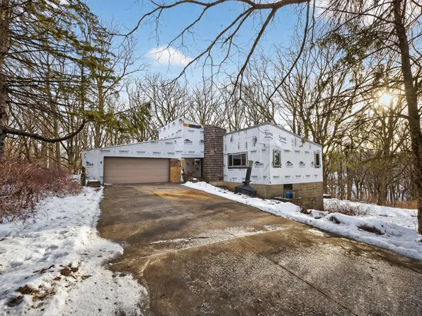 3732 Valleyridge Ct NE, Rochester, MN 55906