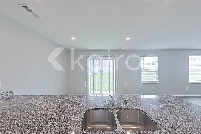 105 Kyles Dr — Photo 11