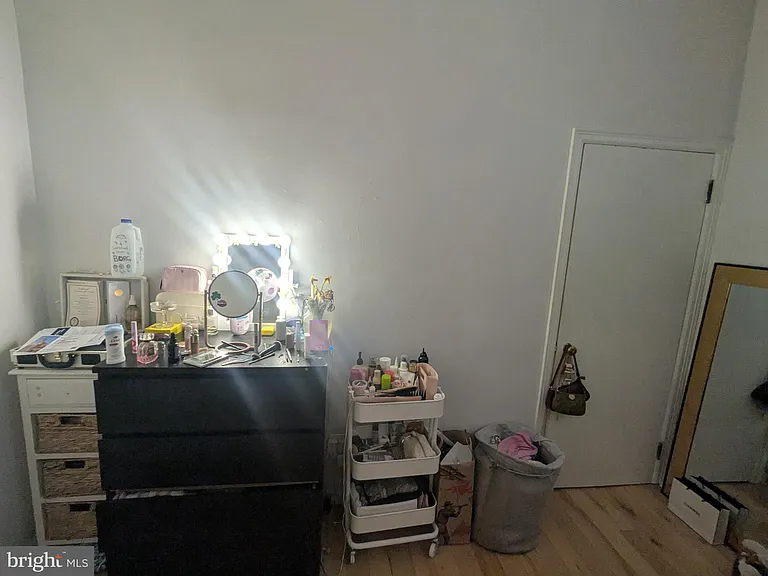 251 S 21st St #1R — Photo 8