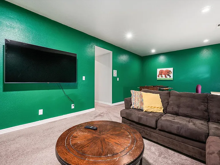 580 Vrain St — Photo 24
