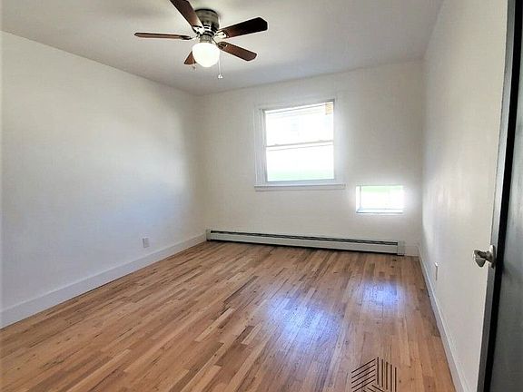 5th image of 5707 Avenue O