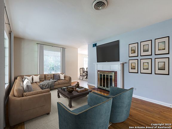 5th image of 103 IRVINGTON DR