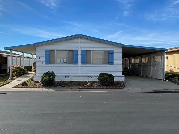3rd image of 141 Poinsettia Gardens Dr