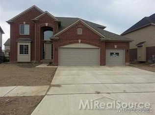 50308 Valderama Ln, Macomb, MI