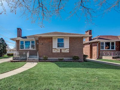 10261 Dickens St, Westchester, IL, 60154