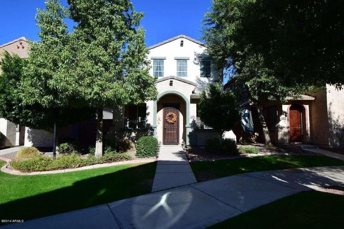 10021 E Impala Avenue — Photo 2