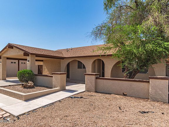 3rd image of 7340 W MEADOWBROOK Avenue