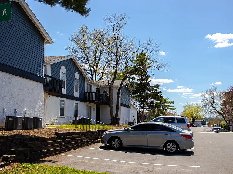 The Residences at Bella Vista — Photo 29