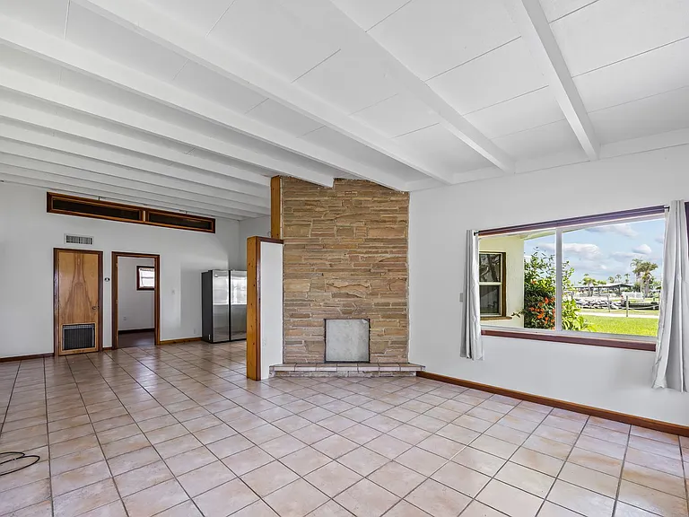 485 N Shore Dr — Photo 24