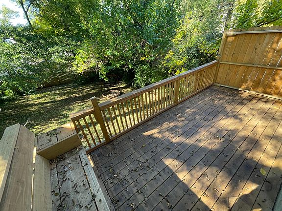 Enjoy your nature from the deck... Also the "common" back yard has a fire pit!