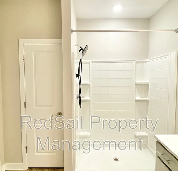 1008 Celia Ct — Photo 17
