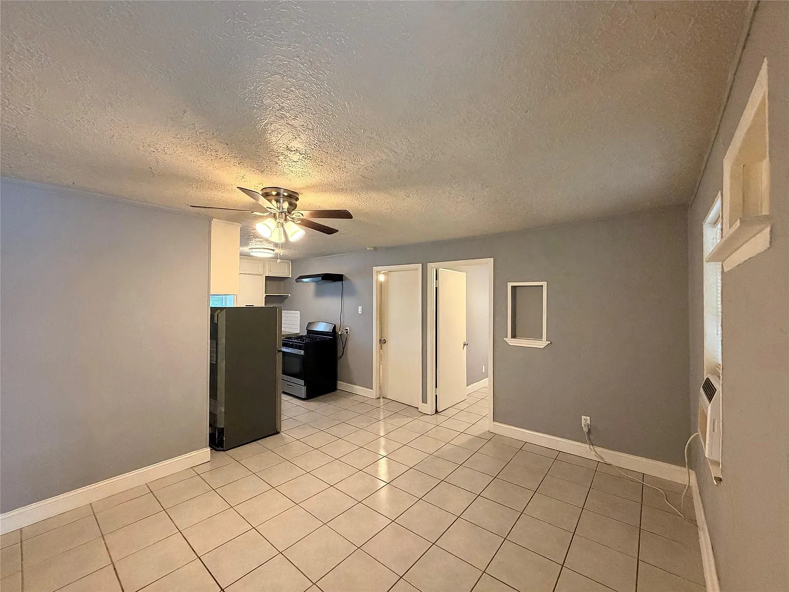 2 bed, 1.0 bath, 539 sqft, $650 — Photo 1