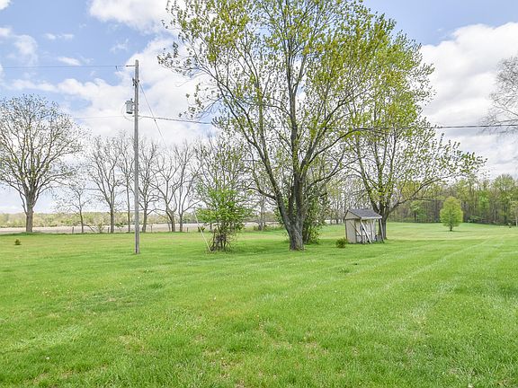 4th image of 305 Ridge Rd