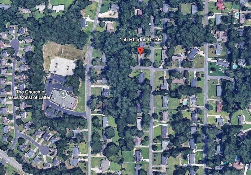 1st image of 156 Rhodes Dr