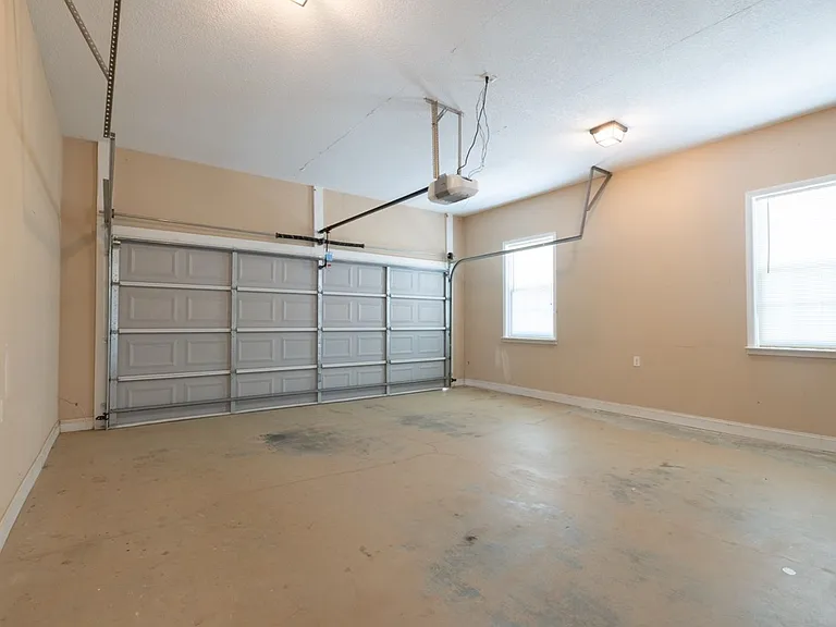 131 Eric Dr — Photo 13