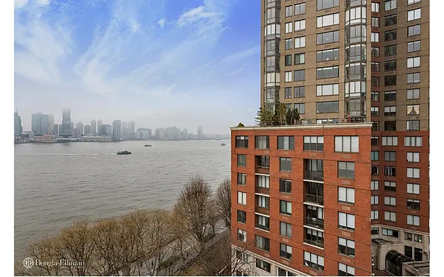 Sold by Douglas Elliman | media 14