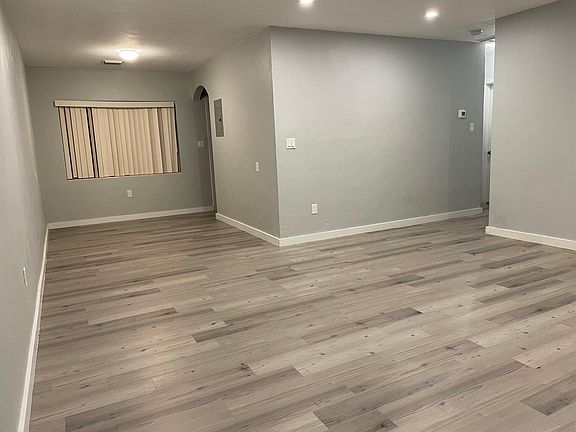 2nd image of 186 E 27th St #2