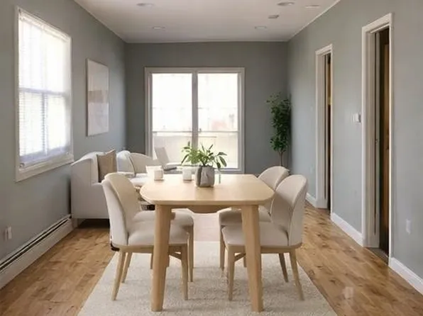 14 Lincoln Street image 1 of 17