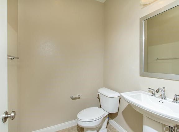 4th image of 39149 Twin Creek Dr