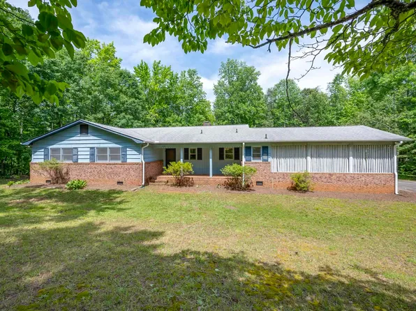 128 Prewette Hill Rd, Landrum, SC 29356