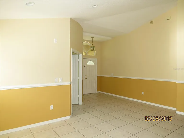 9427 Hunters Pond Dr — Photo 5