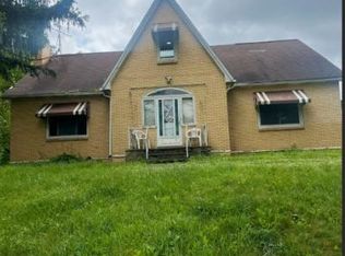 1448 Perry Dr SW, Canton, OH 44710