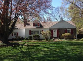 414 Cowpath Rd, Lansdale, PA 19446